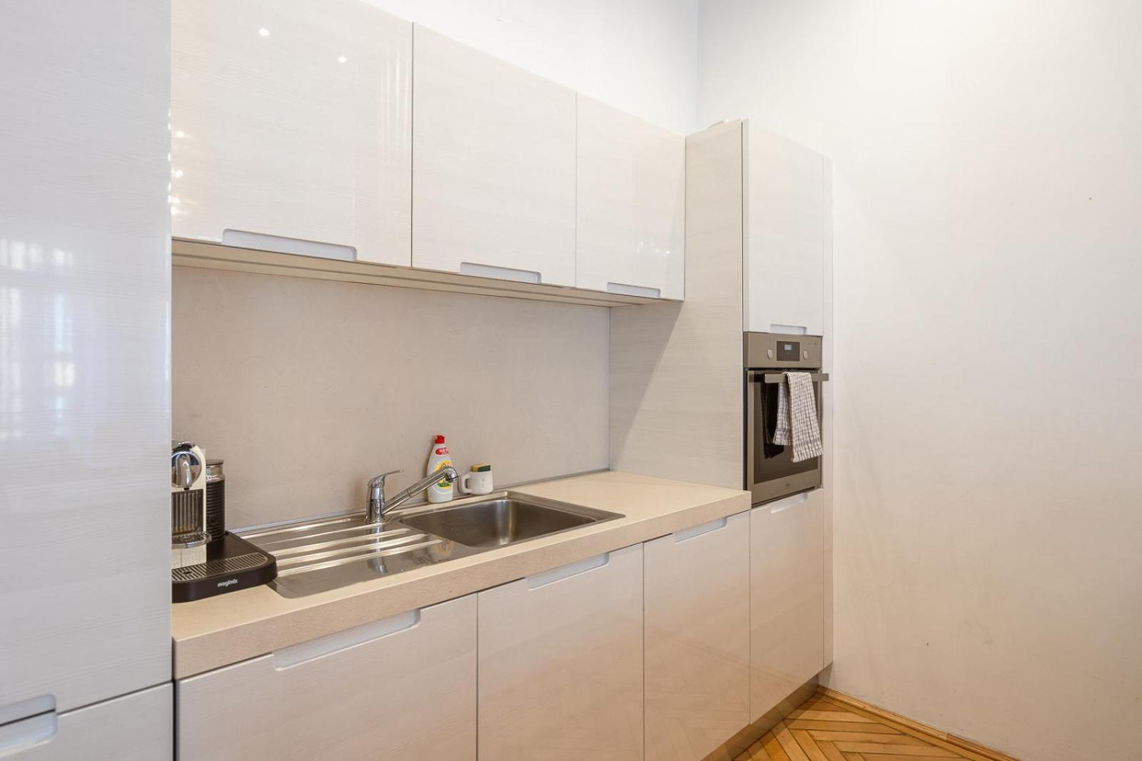 Garys Bright And Spacious Two Bedroom Flat Near Danube Budapeste Exterior foto