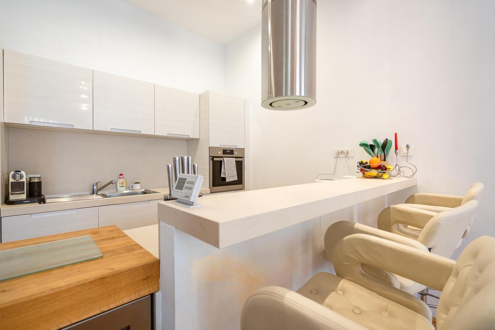 Garys Bright And Spacious Two Bedroom Flat Near Danube Budapeste Exterior foto